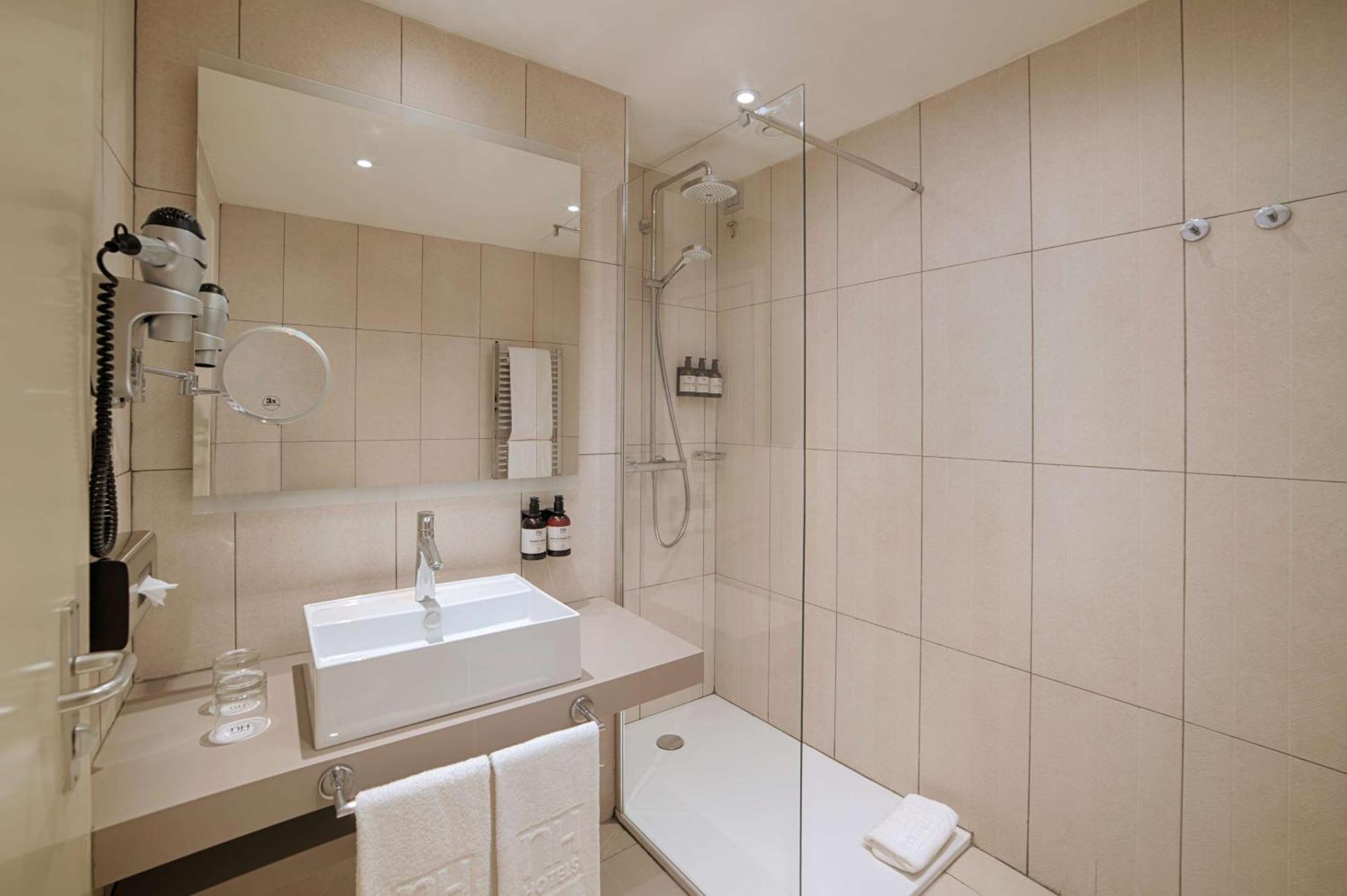 Nh La Spezia Hotel Екстериор снимка