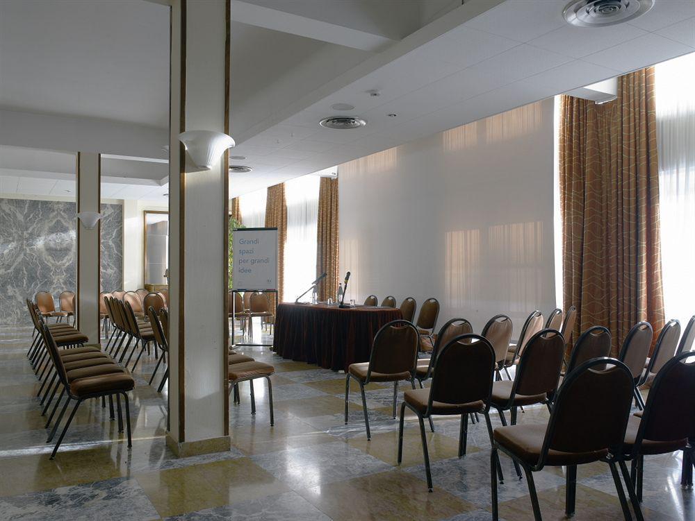 Nh La Spezia Hotel Съоръжения снимка
